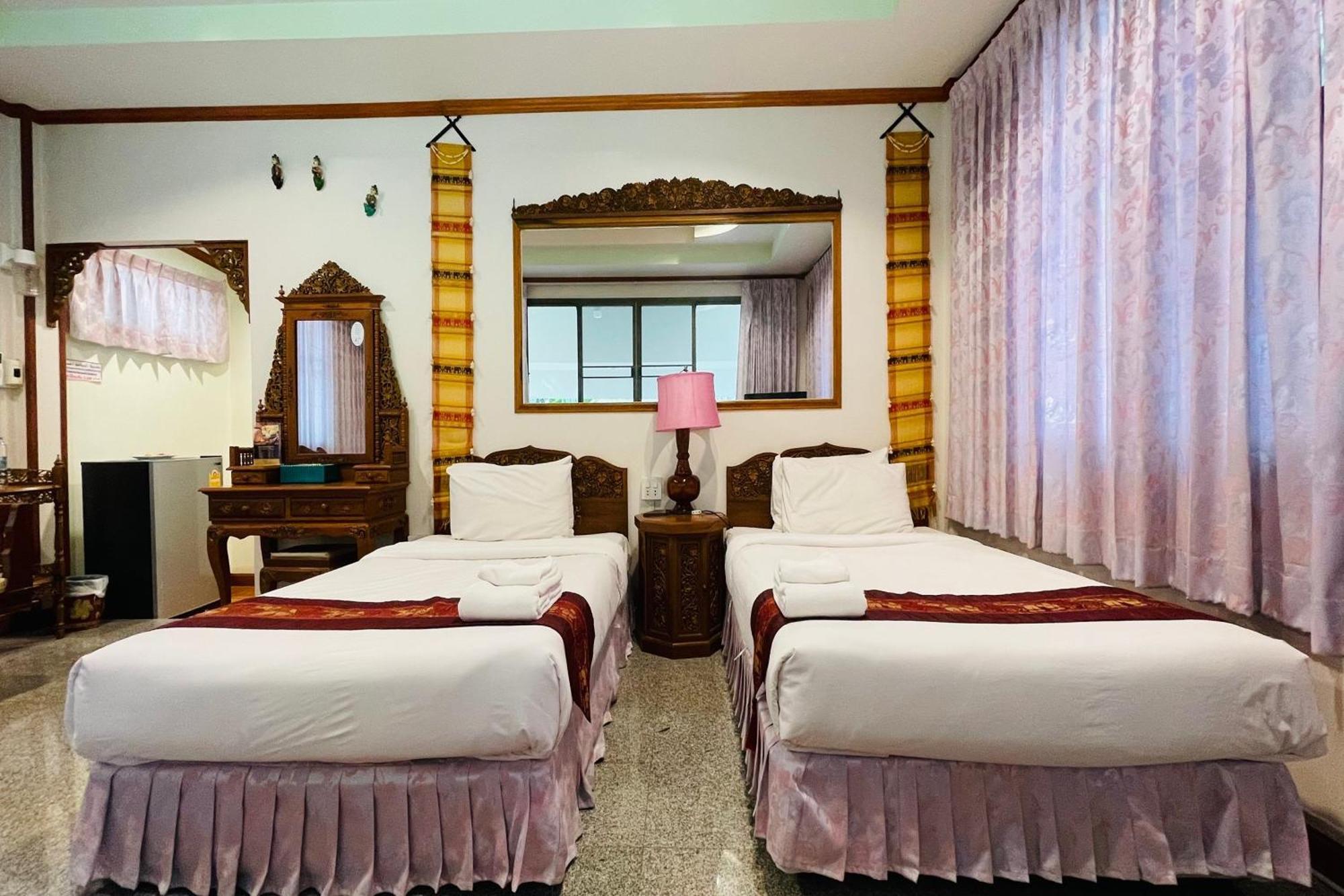 Baan Rim Kwai Paerimnam Resort Kanchanaburi Exterior photo