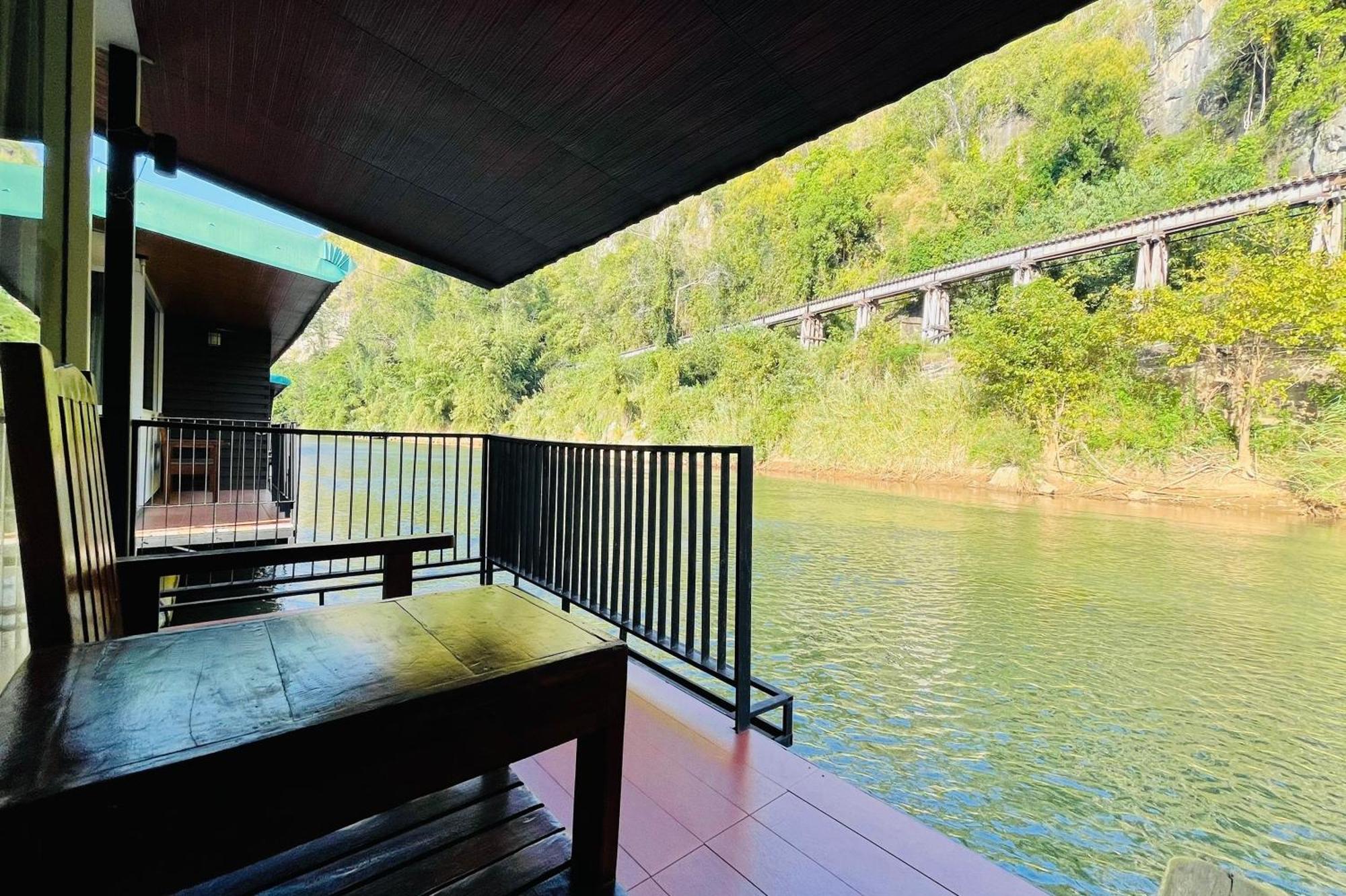 Baan Rim Kwai Paerimnam Resort Kanchanaburi Exterior photo