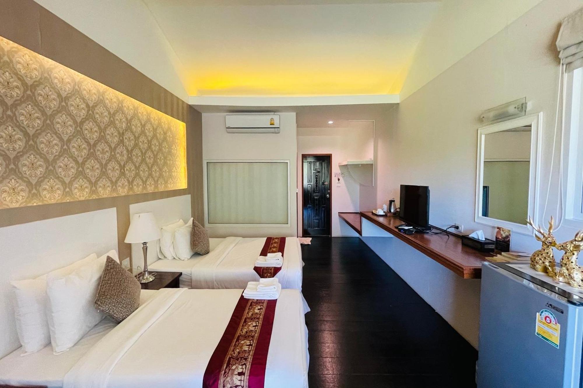 Baan Rim Kwai Paerimnam Resort Kanchanaburi Exterior photo