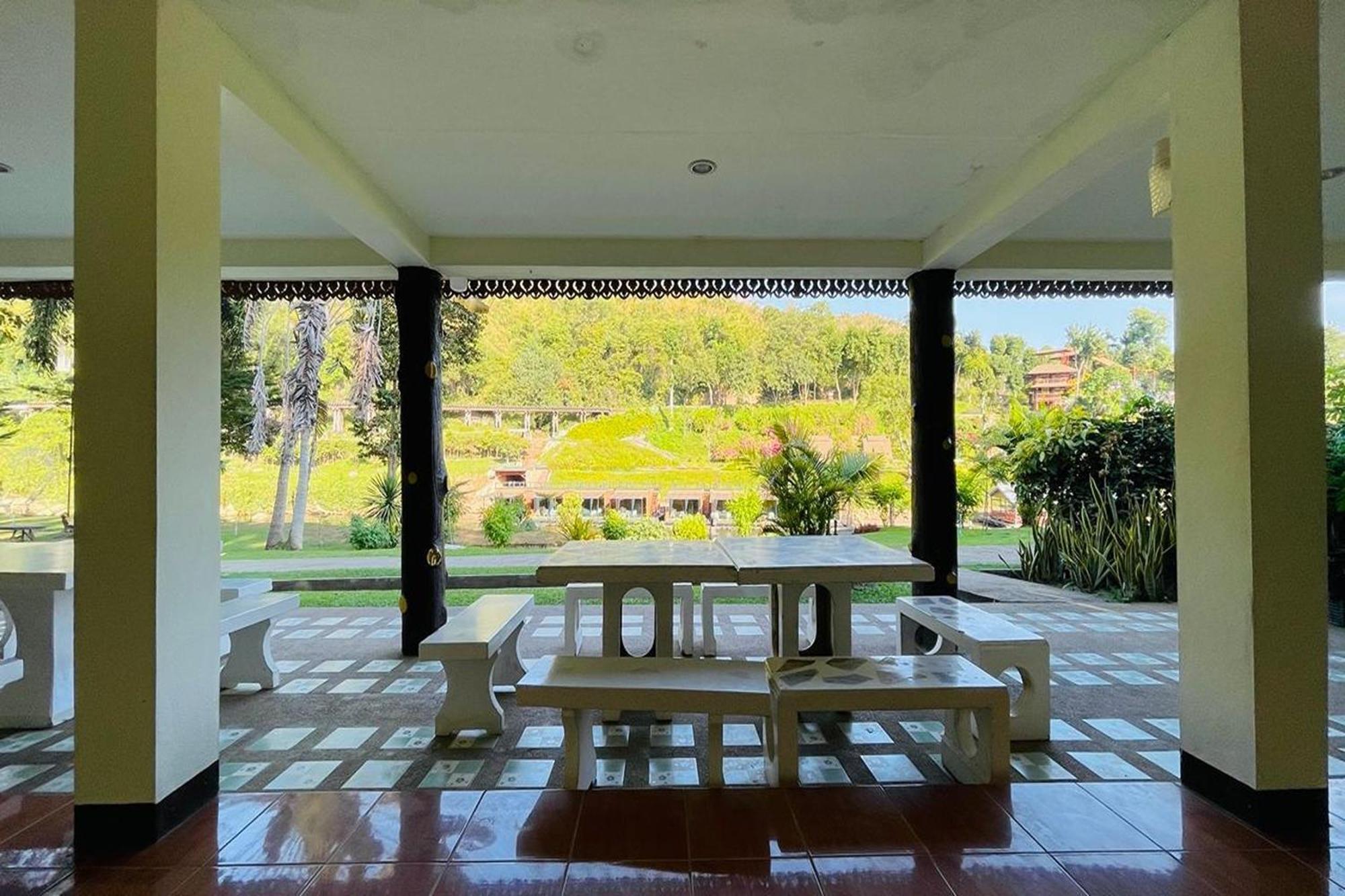 Baan Rim Kwai Paerimnam Resort Kanchanaburi Exterior photo