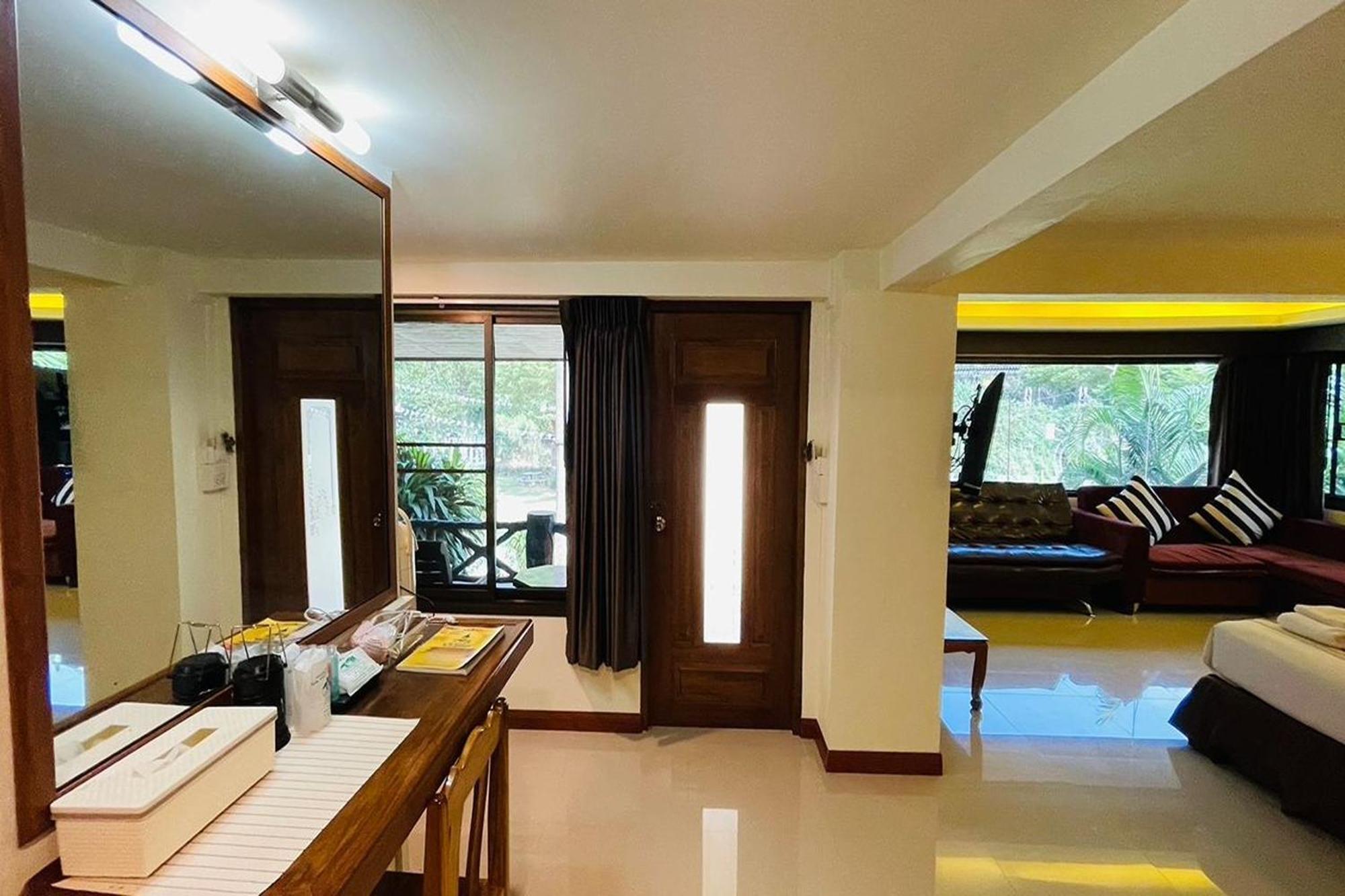 Baan Rim Kwai Paerimnam Resort Kanchanaburi Exterior photo